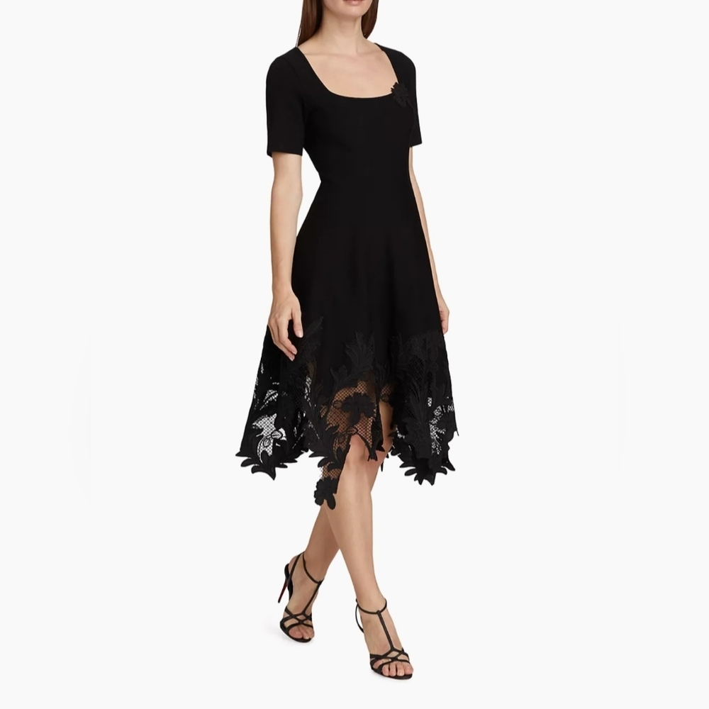 Oscar De La Renta Black Asymmetrical Jewel Neck Floral Guipure Lace‎ Midi-Dress - Picture 3 of 10